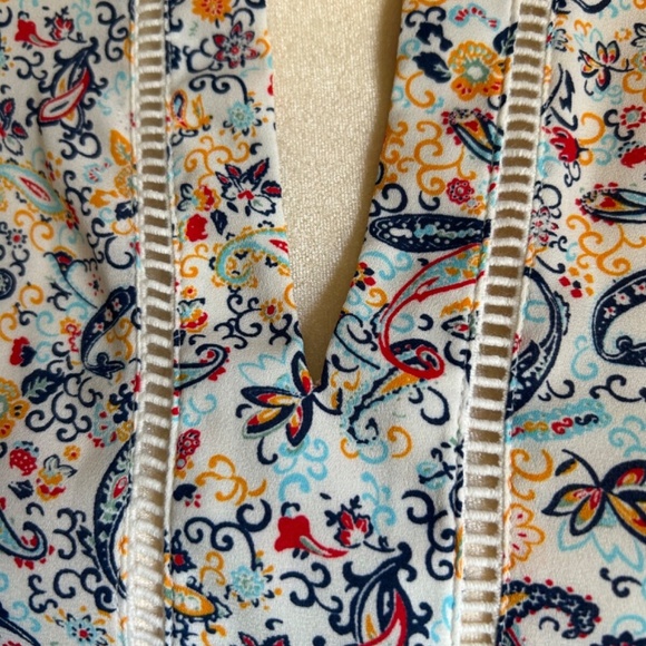 COLLECTIVE CONCEPTS Warner Lattice Detail Blouse - Size Large - Picture 4 of 5